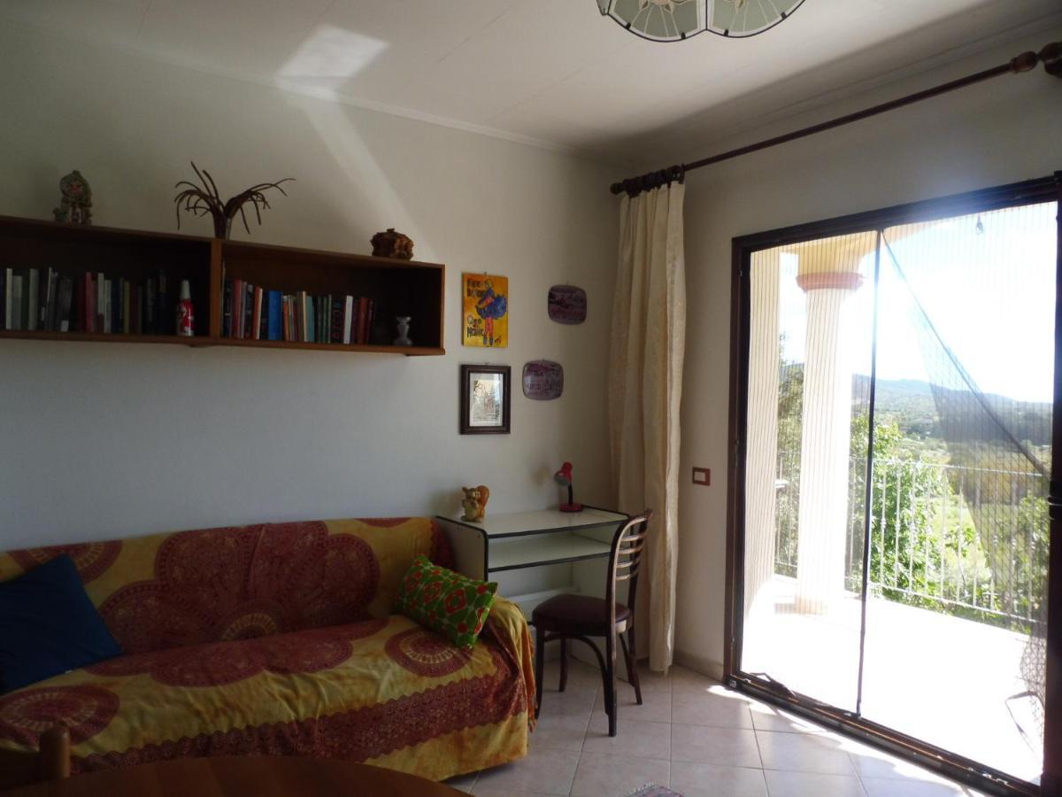 Casa Miriam - Appartamenti Vacanze Виллапутцу Экстерьер фото